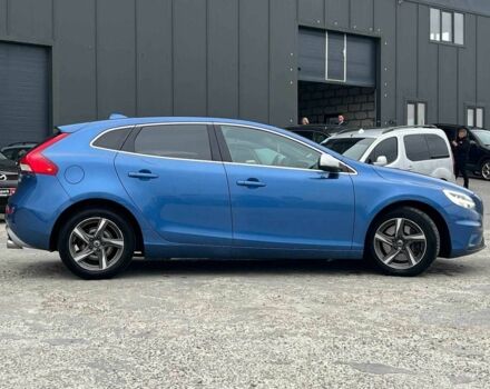 Синій Вольво V40, об'ємом двигуна 2 л та пробігом 283 тис. км за 8500 $, фото 11 на Automoto.ua