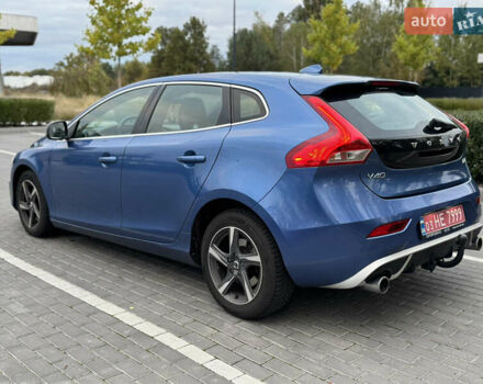 Синий Вольво В40, объемом двигателя 1.97 л и пробегом 194 тыс. км за 13799 $, фото 12 на Automoto.ua