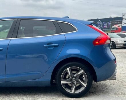 Синій Вольво V40, об'ємом двигуна 2 л та пробігом 283 тис. км за 8500 $, фото 4 на Automoto.ua