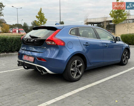 Синий Вольво В40, объемом двигателя 1.97 л и пробегом 194 тыс. км за 13799 $, фото 6 на Automoto.ua