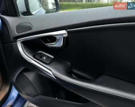 Синий Вольво В40, объемом двигателя 1.97 л и пробегом 194 тыс. км за 13799 $, фото 45 на Automoto.ua