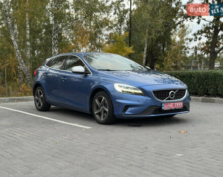 Синий Вольво В40, объемом двигателя 1.97 л и пробегом 194 тыс. км за 13799 $, фото 4 на Automoto.ua