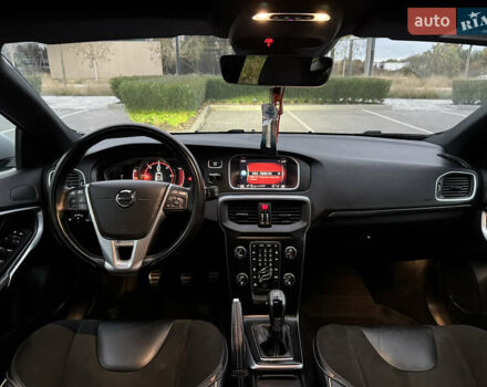 Синий Вольво В40, объемом двигателя 1.97 л и пробегом 194 тыс. км за 13799 $, фото 64 на Automoto.ua