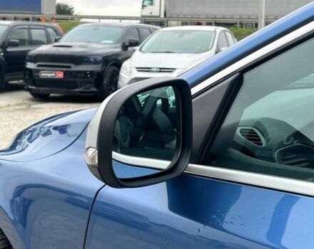 Синій Вольво V40, об'ємом двигуна 2 л та пробігом 283 тис. км за 8500 $, фото 5 на Automoto.ua