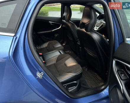 Синий Вольво В40, объемом двигателя 1.97 л и пробегом 194 тыс. км за 13799 $, фото 57 на Automoto.ua