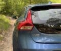 Синій Вольво V40, об'ємом двигуна 2 л та пробігом 198 тис. км за 12994 $, фото 4 на Automoto.ua