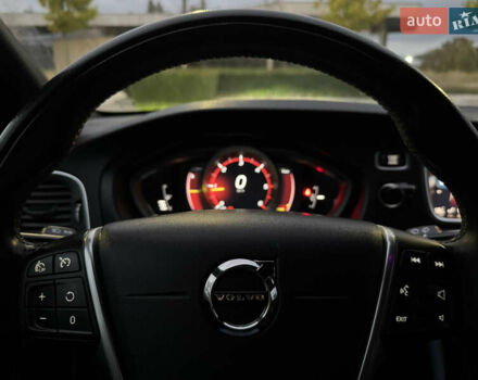 Синий Вольво В40, объемом двигателя 1.97 л и пробегом 194 тыс. км за 13799 $, фото 78 на Automoto.ua