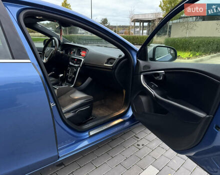 Синий Вольво В40, объемом двигателя 1.97 л и пробегом 194 тыс. км за 13799 $, фото 44 на Automoto.ua