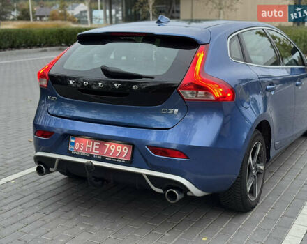 Синий Вольво В40, объемом двигателя 1.97 л и пробегом 194 тыс. км за 13799 $, фото 23 на Automoto.ua