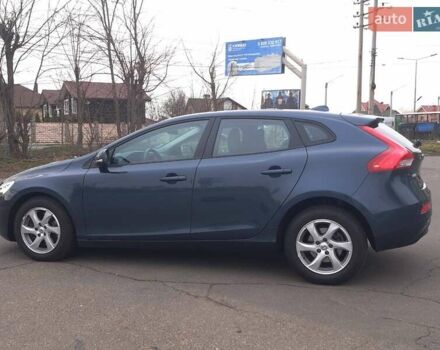 Синий Вольво В40, объемом двигателя 1.97 л и пробегом 229 тыс. км за 13500 $, фото 15 на Automoto.ua