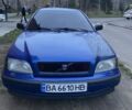Синий Вольво В40, объемом двигателя 1.8 л и пробегом 348 тыс. км за 2899 $, фото 1 на Automoto.ua
