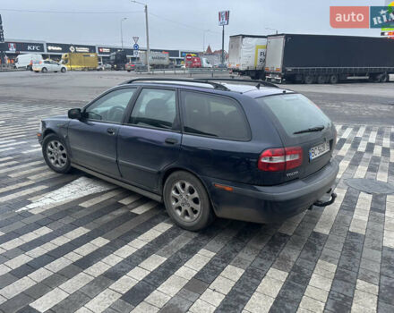 Синий Вольво В40, объемом двигателя 1.83 л и пробегом 415 тыс. км за 3100 $, фото 3 на Automoto.ua