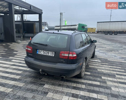 Синий Вольво В40, объемом двигателя 1.83 л и пробегом 415 тыс. км за 3100 $, фото 5 на Automoto.ua