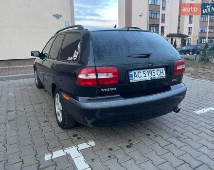 Синій Вольво V40, об'ємом двигуна 1.8 л та пробігом 250 тис. км за 2700 $, фото 4 на Automoto.ua