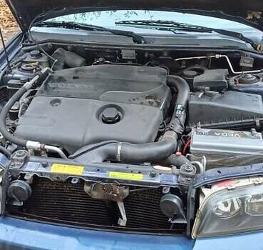Вольво В40 2001 в Хмельницком на Automoto.ua Синий Вольво В40, объемом двигателя 1.87 л и пробегом 330 тыс. км за 3300 $, фото 15 на Automoto.ua