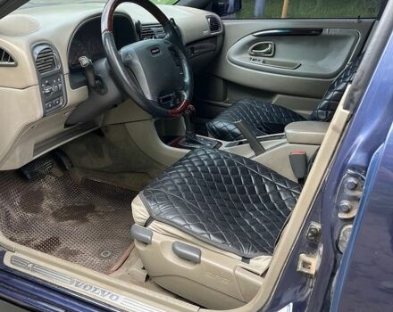Синій Вольво V40, об'ємом двигуна 1.95 л та пробігом 469 тис. км за 3200 $, фото 4 на Automoto.ua