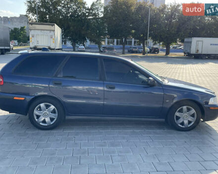 Синий Вольво В40, объемом двигателя 1.9 л и пробегом 422 тыс. км за 5000 $, фото 9 на Automoto.ua