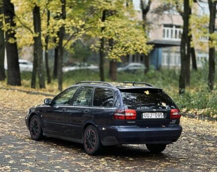 Вольво В40 2004 в Белой Церкве на Automoto.ua Синий Вольво В40, объемом двигателя 2 л и пробегом 100 тыс. км за 1600 $, фото 5 на Automoto.ua