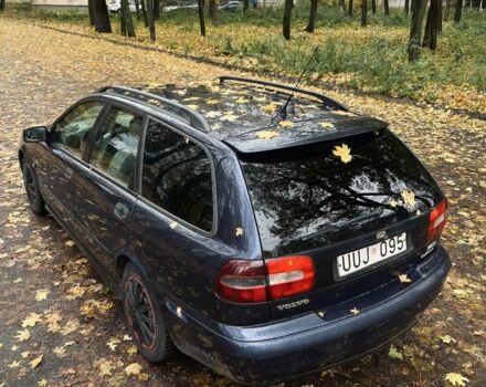 Вольво В40 2004 в Белой Церкве на Automoto.ua Синий Вольво В40, объемом двигателя 2 л и пробегом 100 тыс. км за 1600 $, фото 11 на Automoto.ua