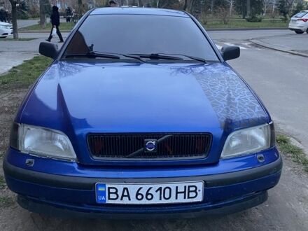 Синий Вольво В40, объемом двигателя 1.8 л и пробегом 348 тыс. км за 2899 $, фото 1 на Automoto.ua