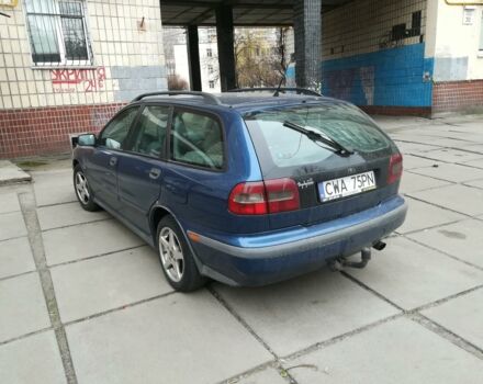 Синій Вольво V40, об'ємом двигуна 1.9 л та пробігом 350 тис. км за 1100 $, фото 1 на Automoto.ua
