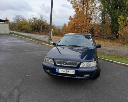 Синій Вольво V40, об'ємом двигуна 1.9 л та пробігом 280 тис. км за 2780 $, фото 1 на Automoto.ua