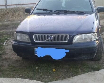 Синий Вольво В40, объемом двигателя 0 л и пробегом 160 тыс. км за 1157 $, фото 1 на Automoto.ua