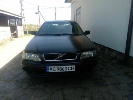 Вольво V40 2001 у Луцьку на Automoto.ua Синій Вольво V40, об'ємом двигуна 1.9 л та пробігом 350 тис. км за 1370 $, фото 1 на Automoto.ua