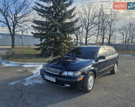 Синій Вольво V40, об'ємом двигуна 1.87 л та пробігом 317 тис. км за 4600 $, фото 1 на Automoto.ua