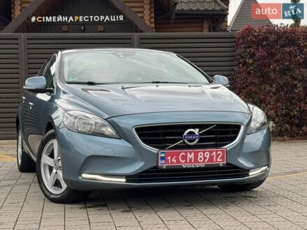 Синій Вольво V40, об'ємом двигуна 1.6 л та пробігом 205 тис. км за 9999 $, фото 1 на Automoto.ua