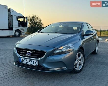 Синій Вольво V40, об'ємом двигуна 1.6 л та пробігом 186 тис. км за 10500 $, фото 1 на Automoto.ua