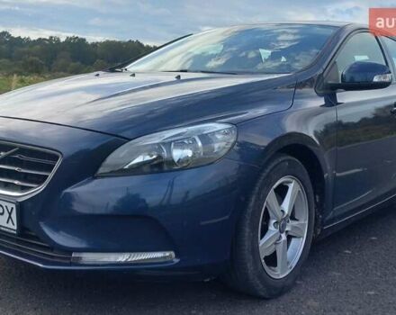 Синий Вольво В40, объемом двигателя 1.6 л и пробегом 180 тыс. км за 10600 $, фото 1 на Automoto.ua