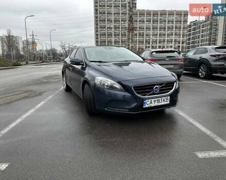 Синий Вольво В40, объемом двигателя 1.97 л и пробегом 230 тыс. км за 11999 $, фото 1 на Automoto.ua