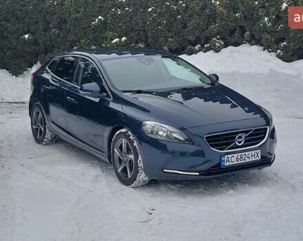 Синий Вольво В40, объемом двигателя 1.97 л и пробегом 320 тыс. км за 11350 $, фото 1 на Automoto.ua
