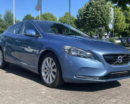 Синій Вольво V40, об'ємом двигуна 2 л та пробігом 47 тис. км за 7000 $, фото 1 на Automoto.ua