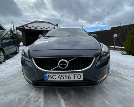 Синий Вольво В40, объемом двигателя 1.97 л и пробегом 272 тыс. км за 12400 $, фото 1 на Automoto.ua