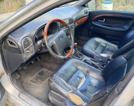 Зелений Вольво V40, об'ємом двигуна 1.9 л та пробігом 290 тис. км за 1198 $, фото 4 на Automoto.ua