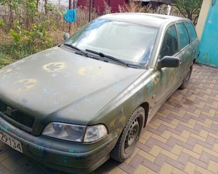 Зелений Вольво V40, об'ємом двигуна 1.9 л та пробігом 290 тис. км за 1198 $, фото 1 на Automoto.ua