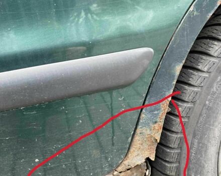 Зеленый Вольво В40, объемом двигателя 1.9 л и пробегом 353 тыс. км за 2500 $, фото 10 на Automoto.ua