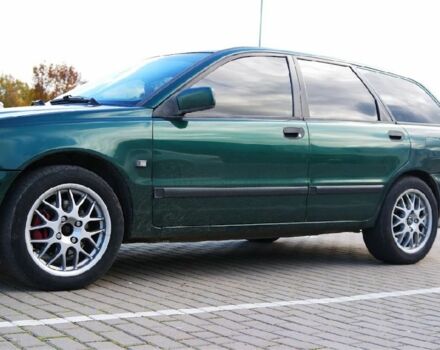 Зеленый Вольво В40, объемом двигателя 1.8 л и пробегом 250 тыс. км за 3200 $, фото 1 на Automoto.ua