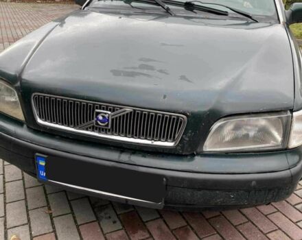 Зеленый Вольво В40, объемом двигателя 1.9 л и пробегом 353 тыс. км за 2500 $, фото 8 на Automoto.ua