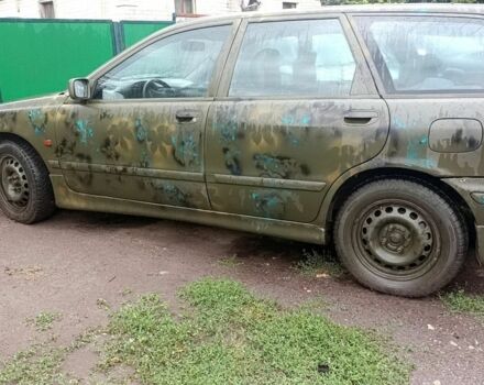 Зелений Вольво V40, об'ємом двигуна 1.9 л та пробігом 200 тис. км за 1500 $, фото 4 на Automoto.ua