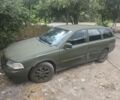 Зелений Вольво V40, об'ємом двигуна 2 л та пробігом 460 тис. км за 1200 $, фото 1 на Automoto.ua