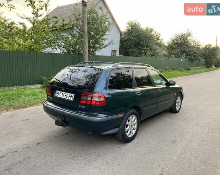 Зелений Вольво V40, об'ємом двигуна 1.9 л та пробігом 430 тис. км за 2500 $, фото 3 на Automoto.ua