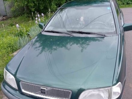 Вольво В40 1997 в Житомире на Automoto.ua Зеленый Вольво В40, объемом двигателя 1.9 л и пробегом 380 тыс. км за 2500 $, фото 1 на Automoto.ua