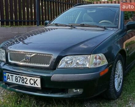 Зелений Вольво V40, об'ємом двигуна 1.9 л та пробігом 278 тис. км за 2878 $, фото 1 на Automoto.ua