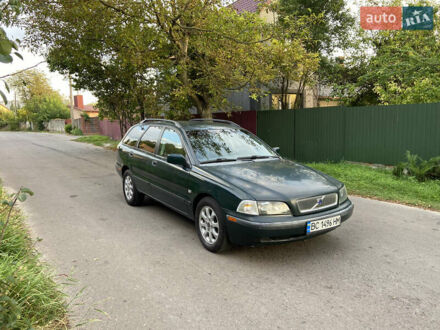 Вольво В40 2001 в Ровно на Automoto.ua Зеленый Вольво В40, объемом двигателя 1.9 л и пробегом 430 тыс. км за 2500 $, фото 1 на Automoto.ua