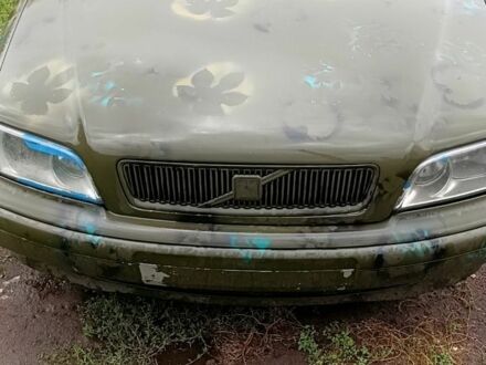Вольво В40 2001 в Дружковке на Automoto.ua Зеленый Вольво В40, объемом двигателя 1.9 л и пробегом 300 тыс. км за 1500 $, фото 1 на Automoto.ua