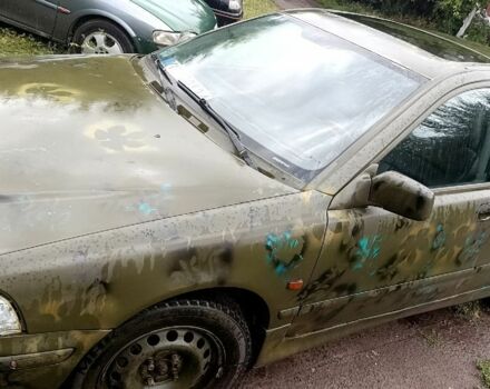 Зелений Вольво V40, об'ємом двигуна 1.9 л та пробігом 200 тис. км за 1500 $, фото 1 на Automoto.ua
