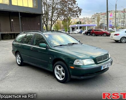 Зеленый Вольво В40, объемом двигателя 2 л и пробегом 200 тыс. км за 1650 $, фото 1 на Automoto.ua